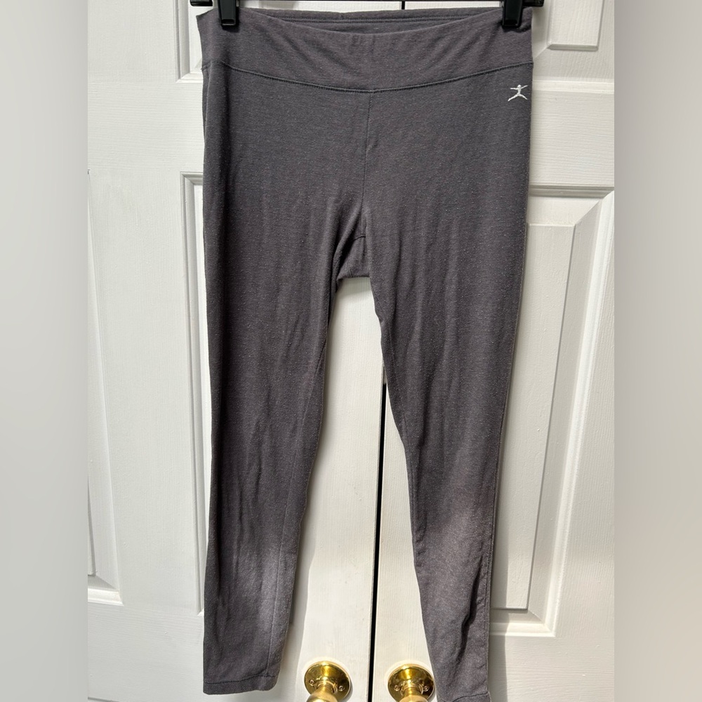 2” wide waistband Danskin S/P gray leggings. Goes with anything color.